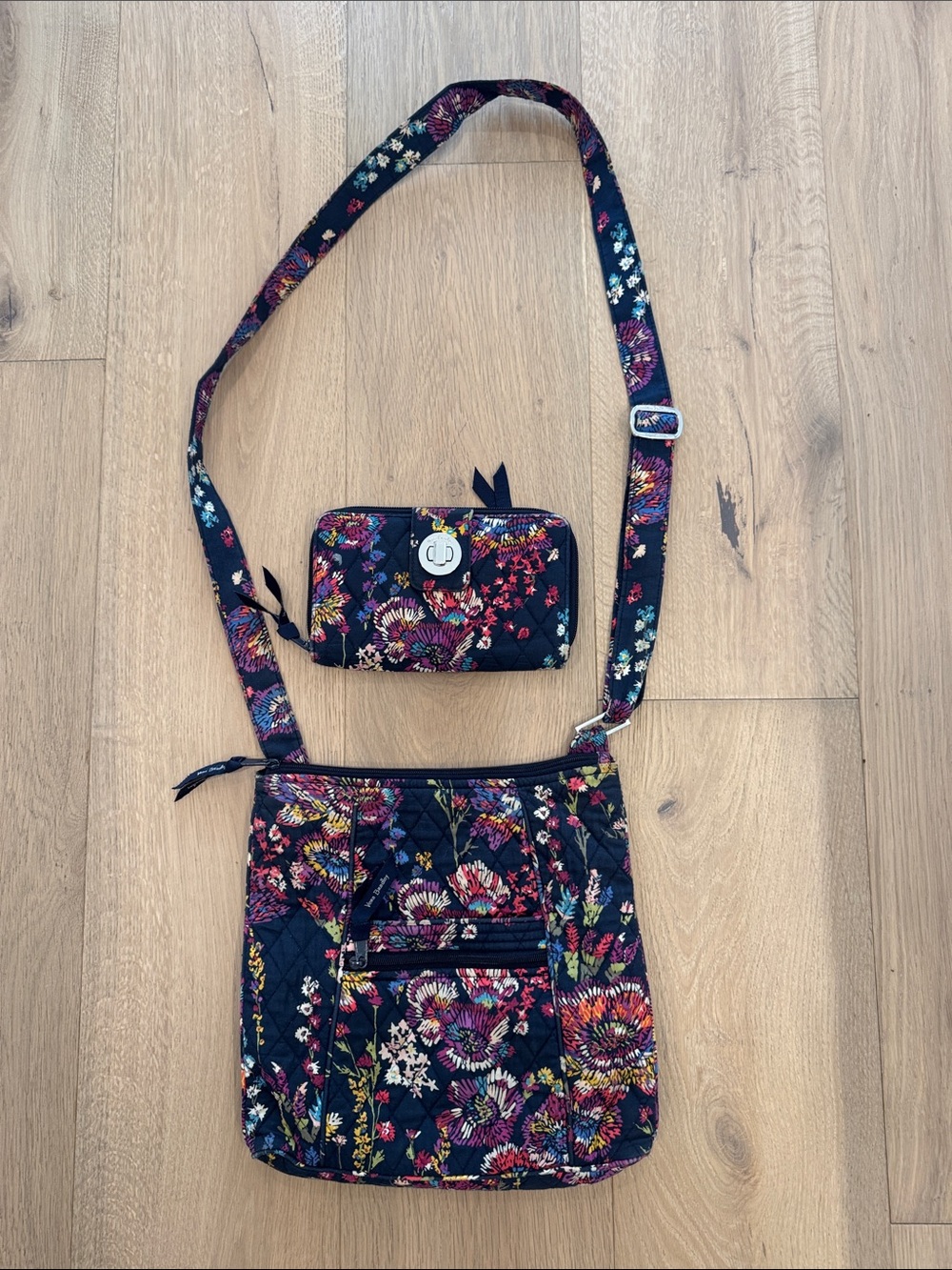Vera Bradley Zip Hipster Midnight Wildflowers Bag Wallet Set Adjustable Strap